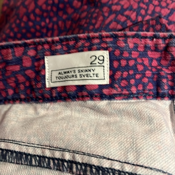 GAP always skinny animal print jeans pink and blue - Picture 4 of 6